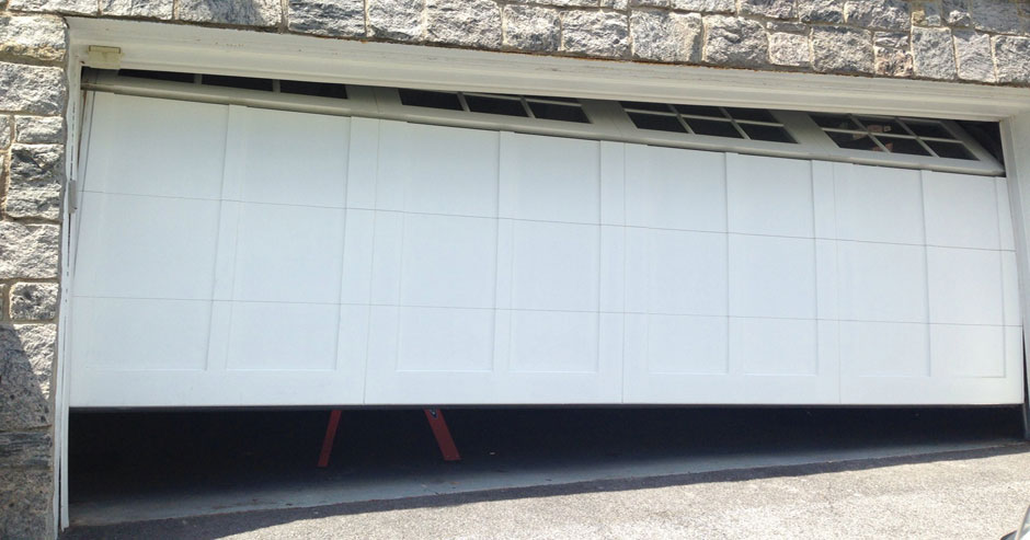 Broken garage door repairs Palm Beach County